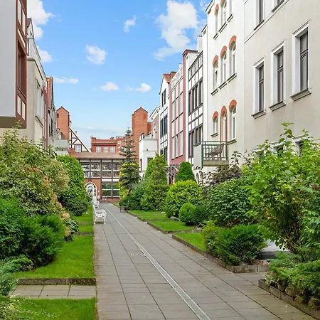 Apart-hotel Stagiewna By Downtown 4*