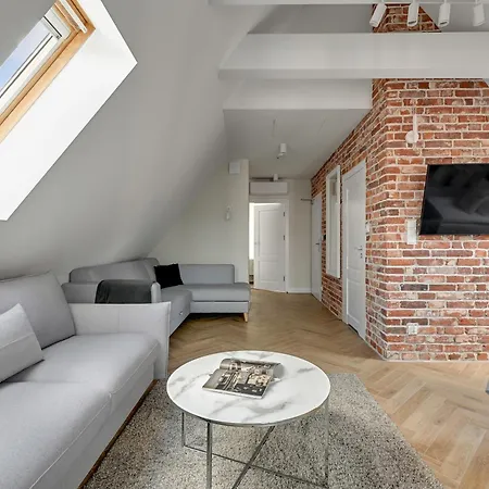 Aparthotel Stagiewna By Downtown 3*
